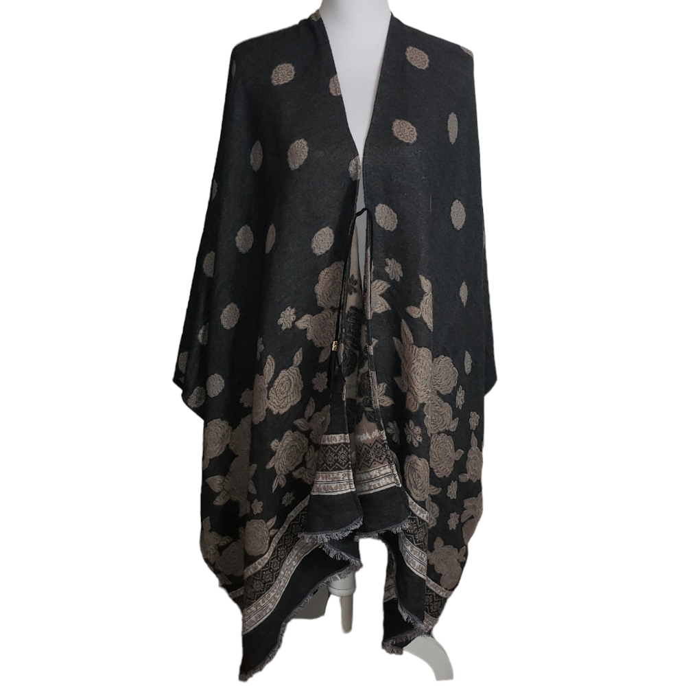 COPY - Marc New York Floral Fringed Poncho One Size Tassel Tie Sweater Coastal …